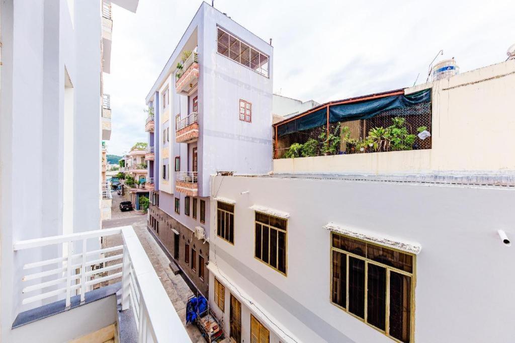 Hotel Oyo 587 Trang Long Nha Trang Zewnętrze zdjęcie