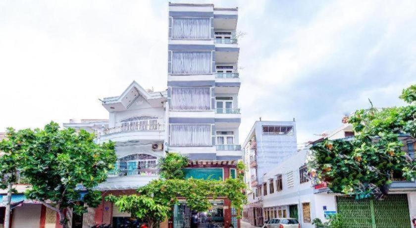 Hotel Oyo 587 Trang Long Nha Trang Zewnętrze zdjęcie
